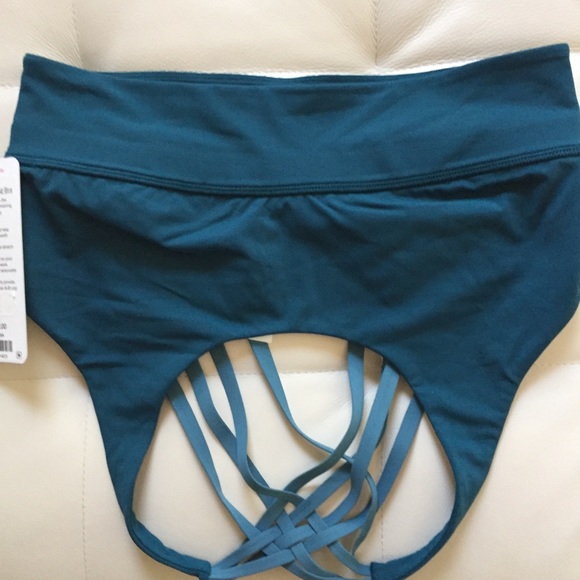 NWT DKUB LULULEMON FREE TO BE MOVED BRA - - BLUE - Picture 3 of 7